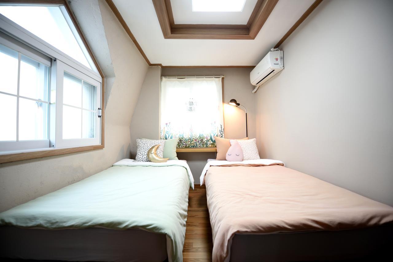 The One Hostel Hongdae In Seoul - Foreigner Only Экстерьер фото