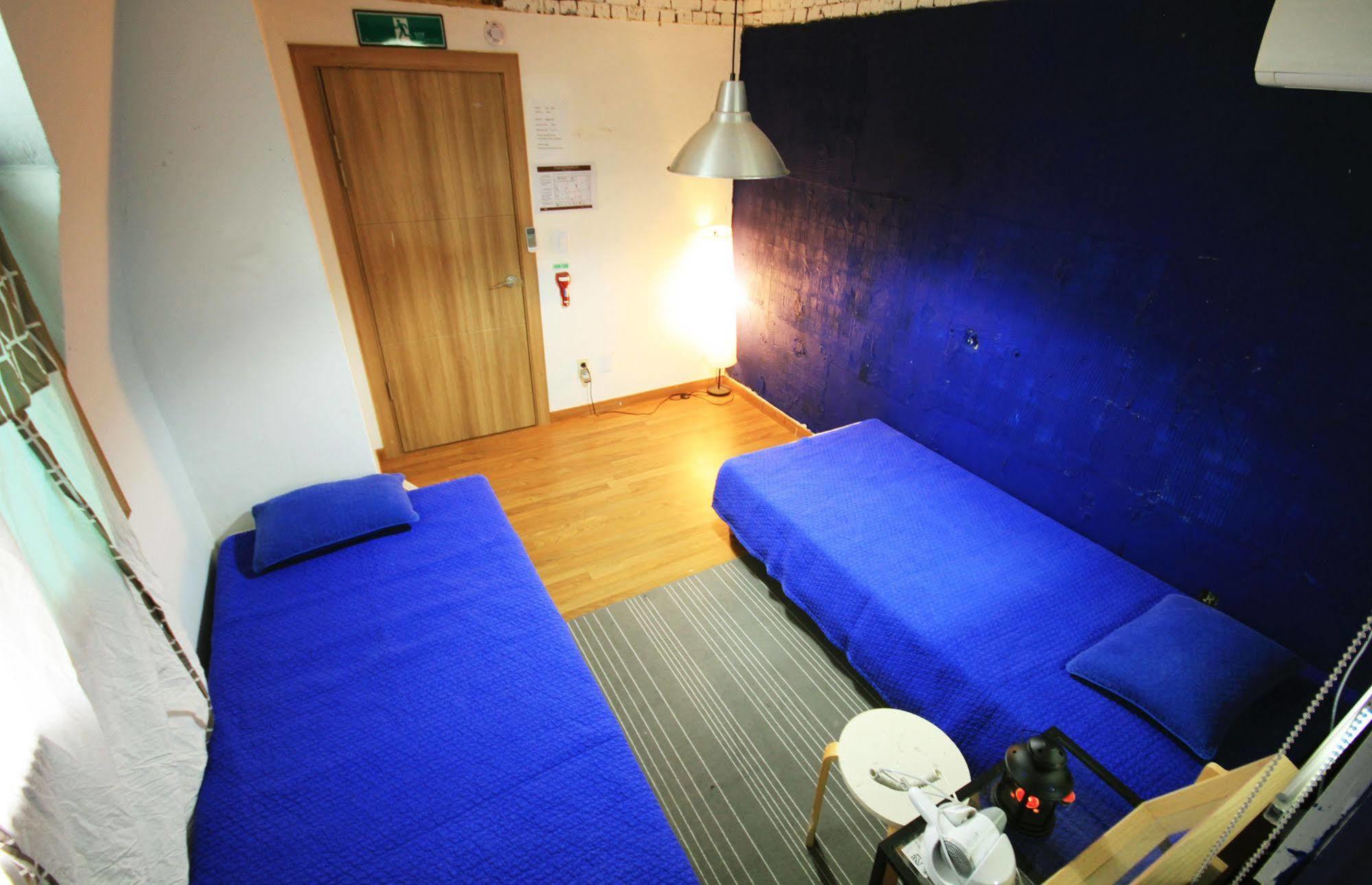 The One Hostel Hongdae In Seoul - Foreigner Only Экстерьер фото